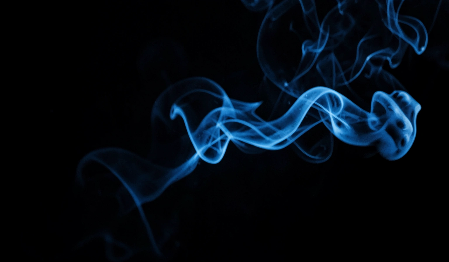 blue background — smoke 3 (free download)